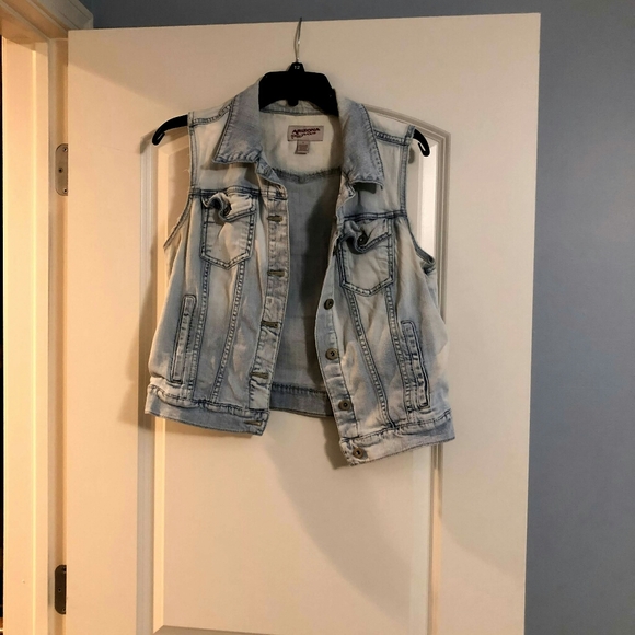 Arizona Jean Company Jackets & Blazers - Sleeveless Jean Jacket